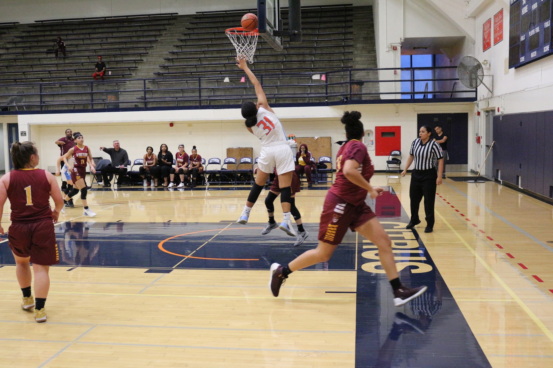 Kyannie Brown finishes the fast break with a layup. Image: Treyvon Watts-Hale