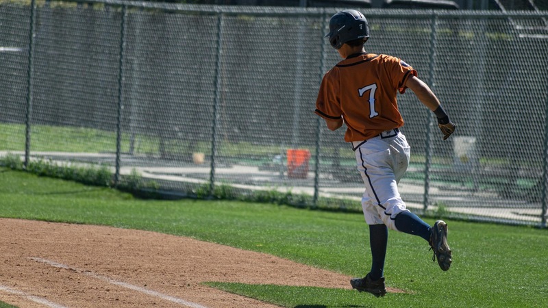 Devon Diaz went 3-for-4 at the plate for the Owls. Photo by Jacob Bramley
