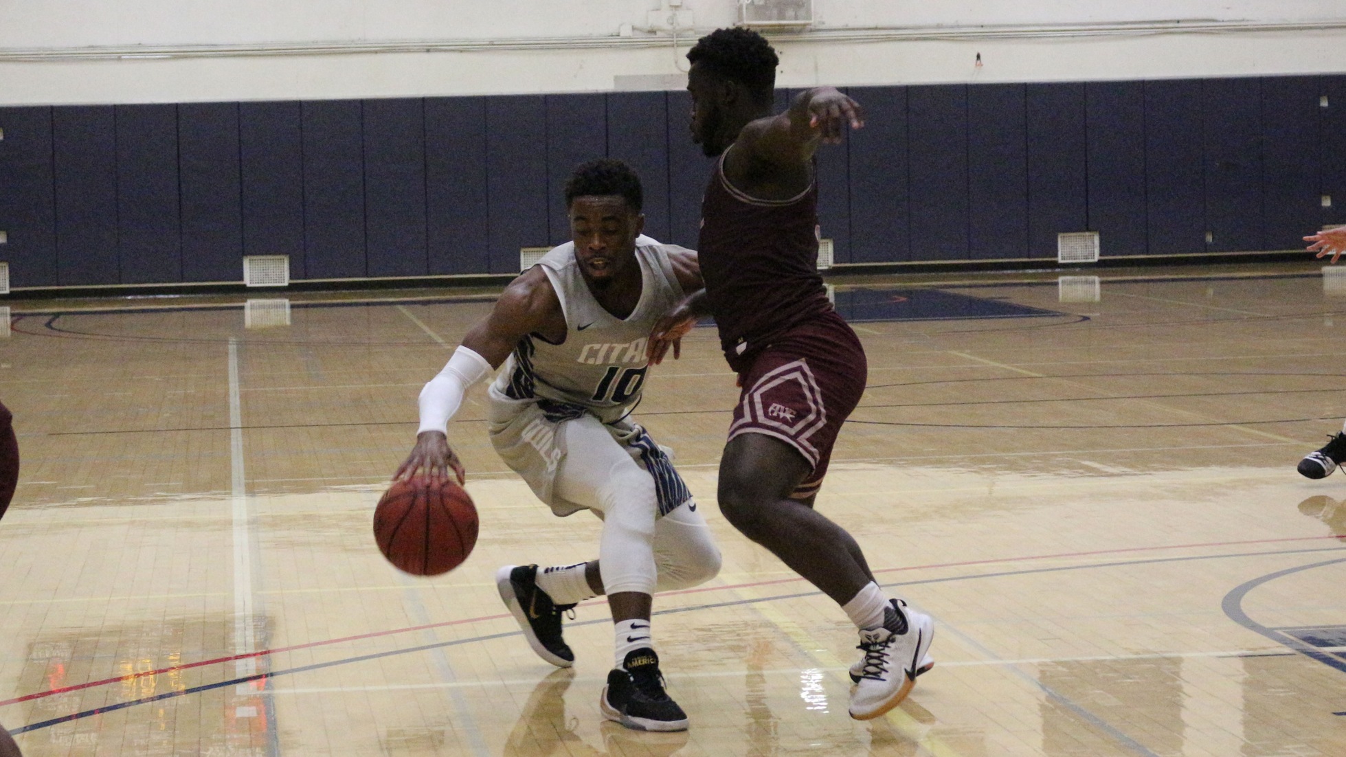 Toby Okwuokei led the Owls with 19 points and 10 rebounds and five assists. Photo by: Brianna Jara