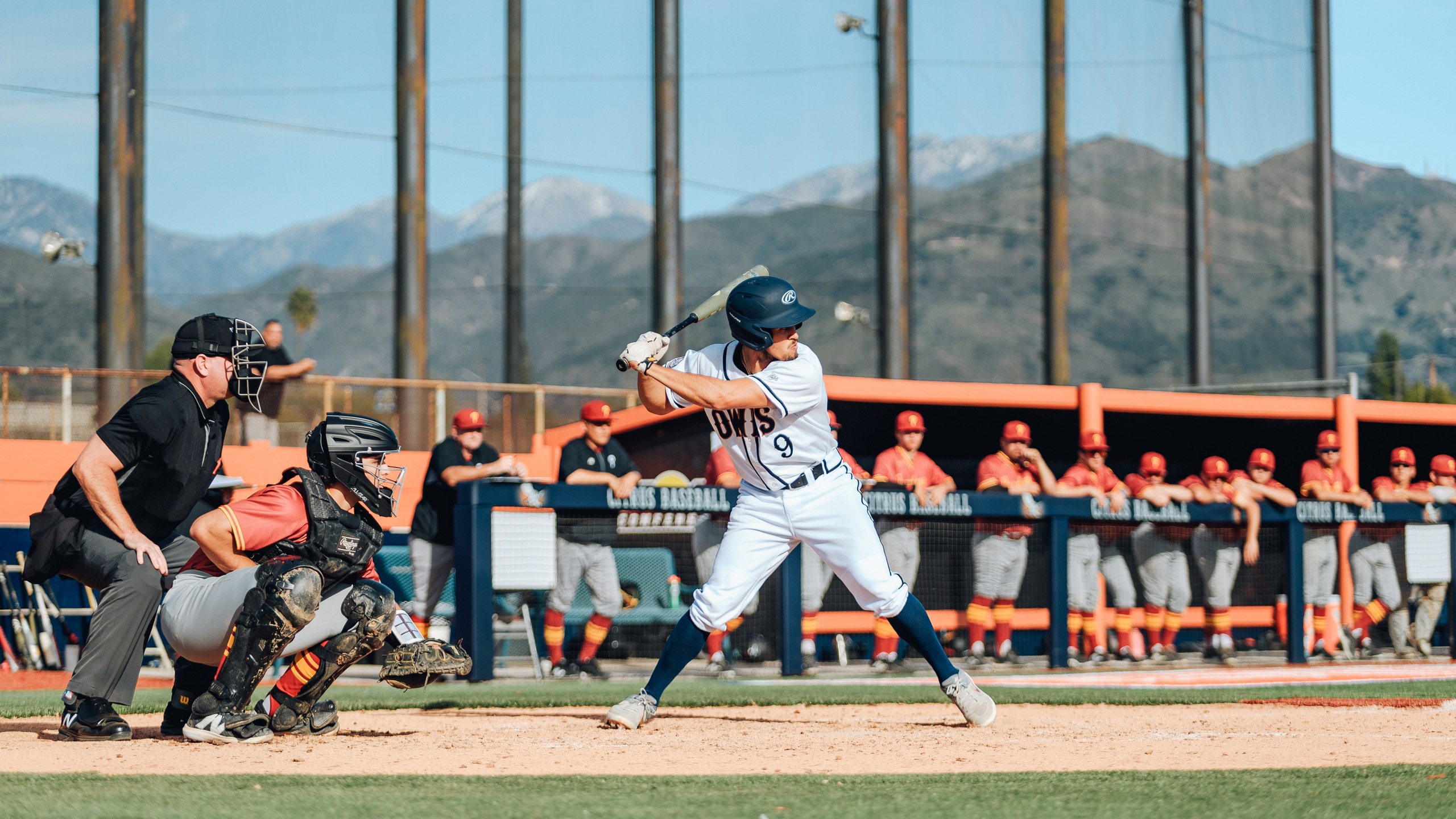 Six Runs in Fifth Gets Owls Past Wildcats