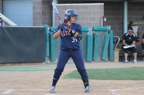 Freshman Miranda Gil was 2 for 4 with a HR in Citrus' 3-4 loss on Sunday.