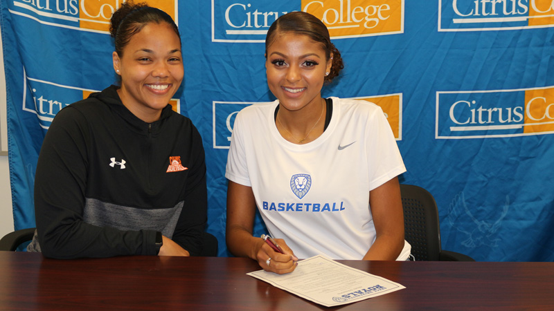 Sophomore Marisa Brown (right), pictured with Citrus College Head Women's Basketball Coach Linnae Barber (left) signed a scholarship offer with Grace University (NE) on Thursday afternoon.