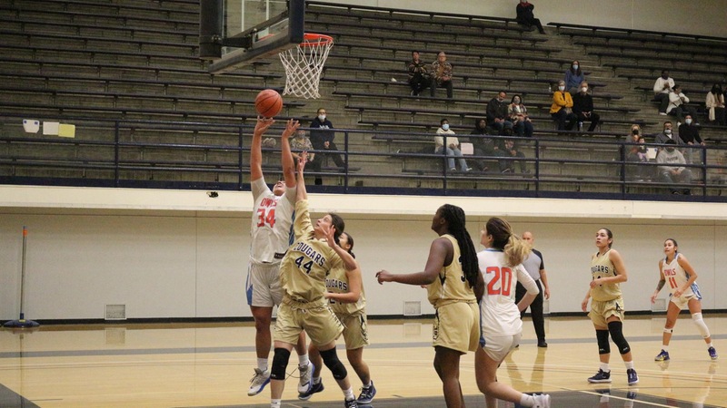 Giselle Garcia-Nunez finished with 17 points and 11 rebounds at the College of the Canyons. Photo by Rebekah Rudder