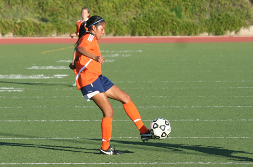 Sophomore midfielder Valerie Flores scored twice, in Citrus' 3-0 win over Antelope Valley College.