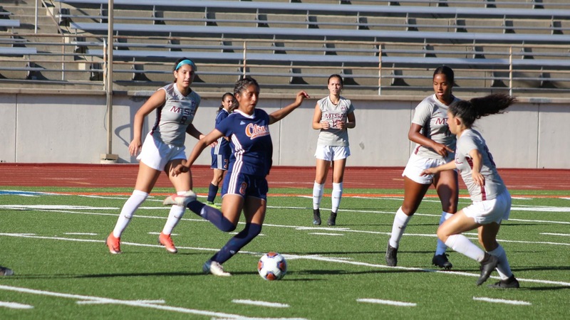 Kaylee Sanchez scored for the Owls against the Corsairs.