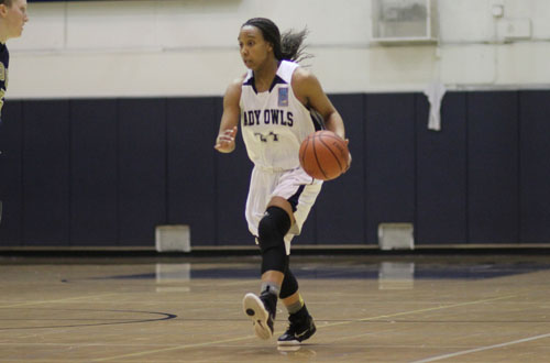 Sophomore Tyvette White scored a career high 28 points, 19 of which came in the second half, in Citrus' first win over Canyons in 10 years. Photo By: Natalia Ponce
