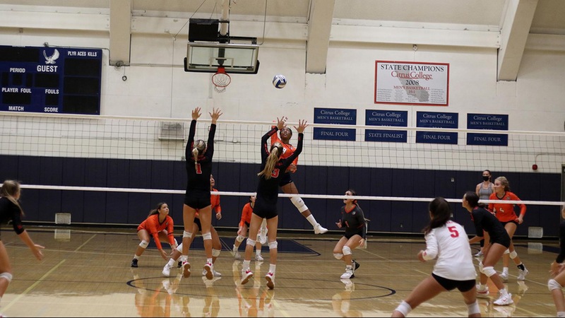 Kalin Greene goes up for a kill. Photo by Mike Galvez