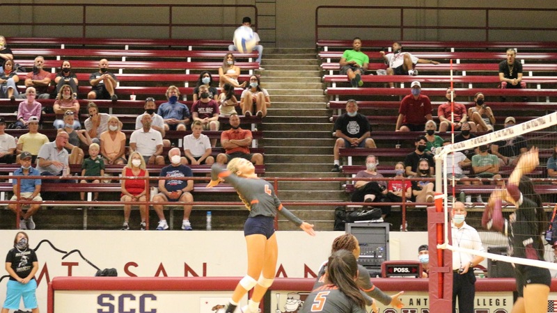 Delaney Tate leads the State with 4.76 kills per set.